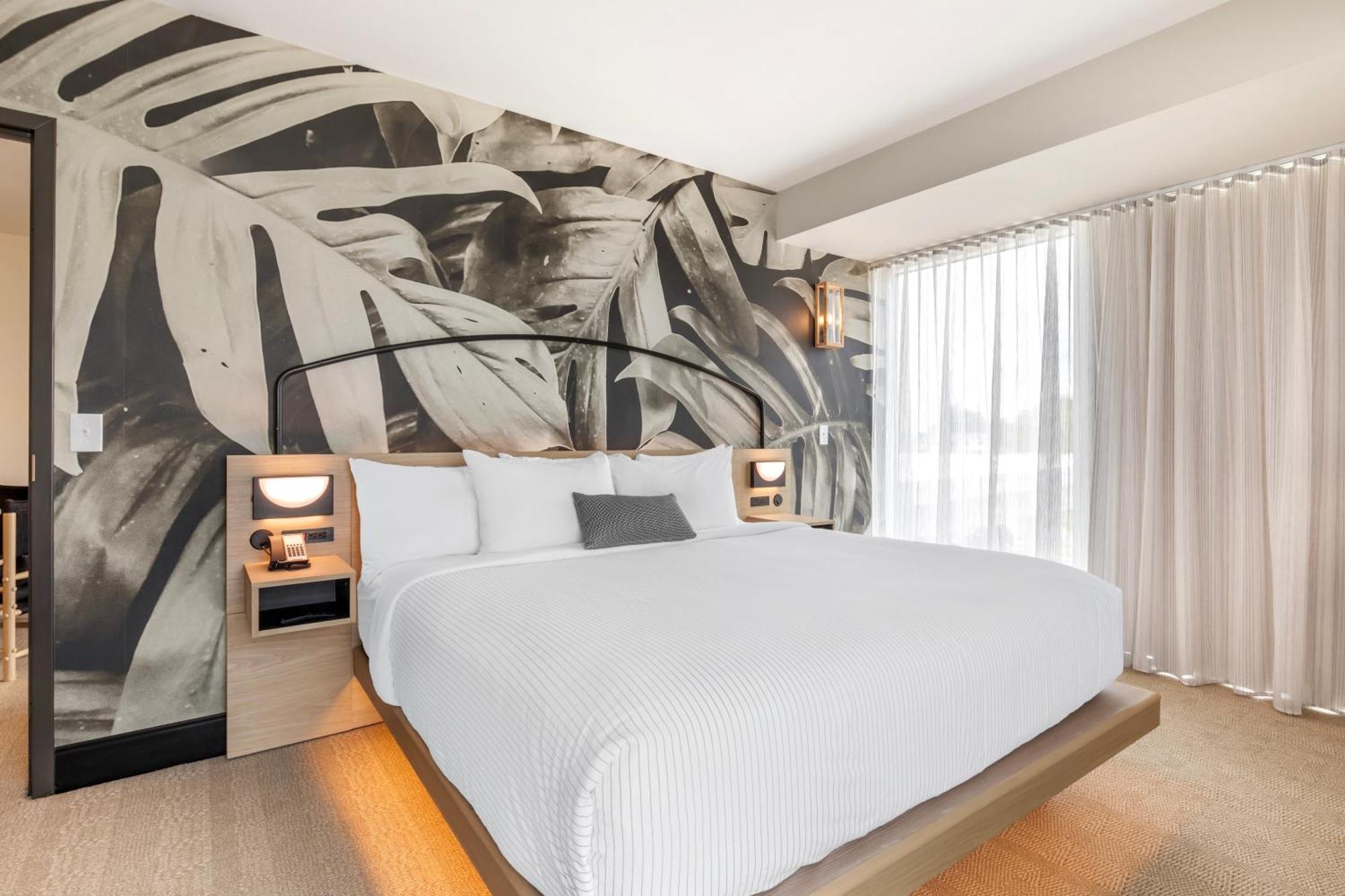 Cambria Hotel リホーボス・ビーチ エクステリア 写真