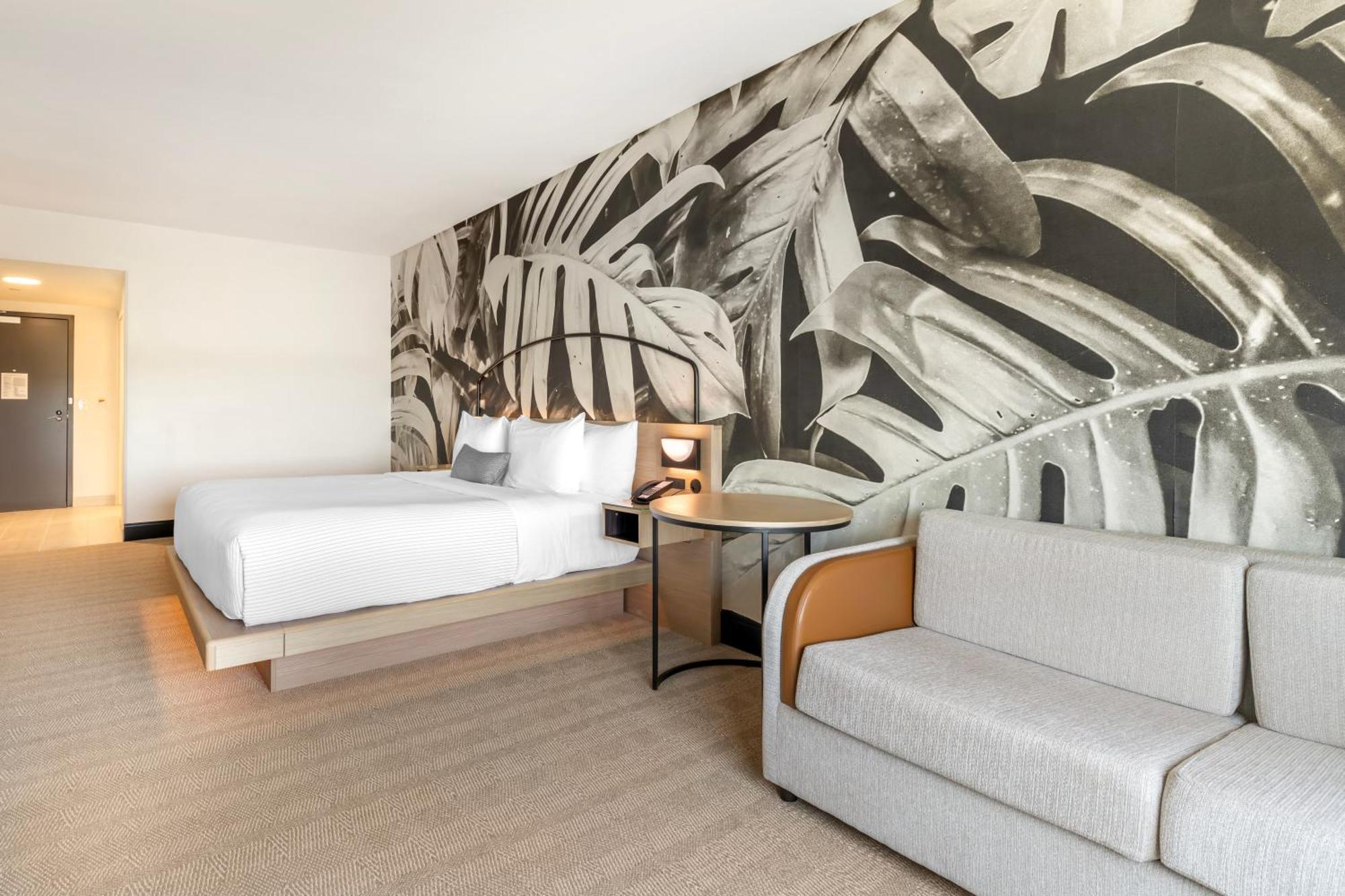 Cambria Hotel リホーボス・ビーチ エクステリア 写真